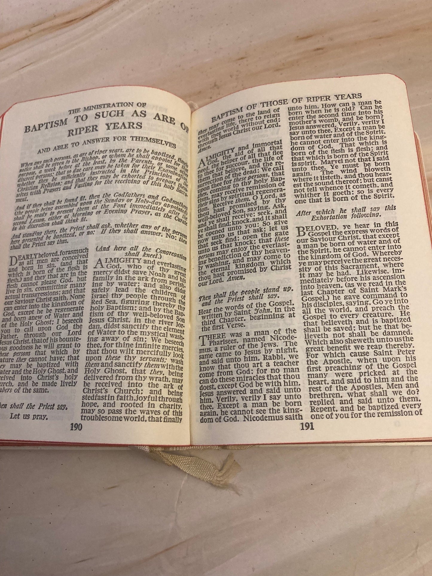 Pocket White Common Prayer book Church Hymns - Ref x308