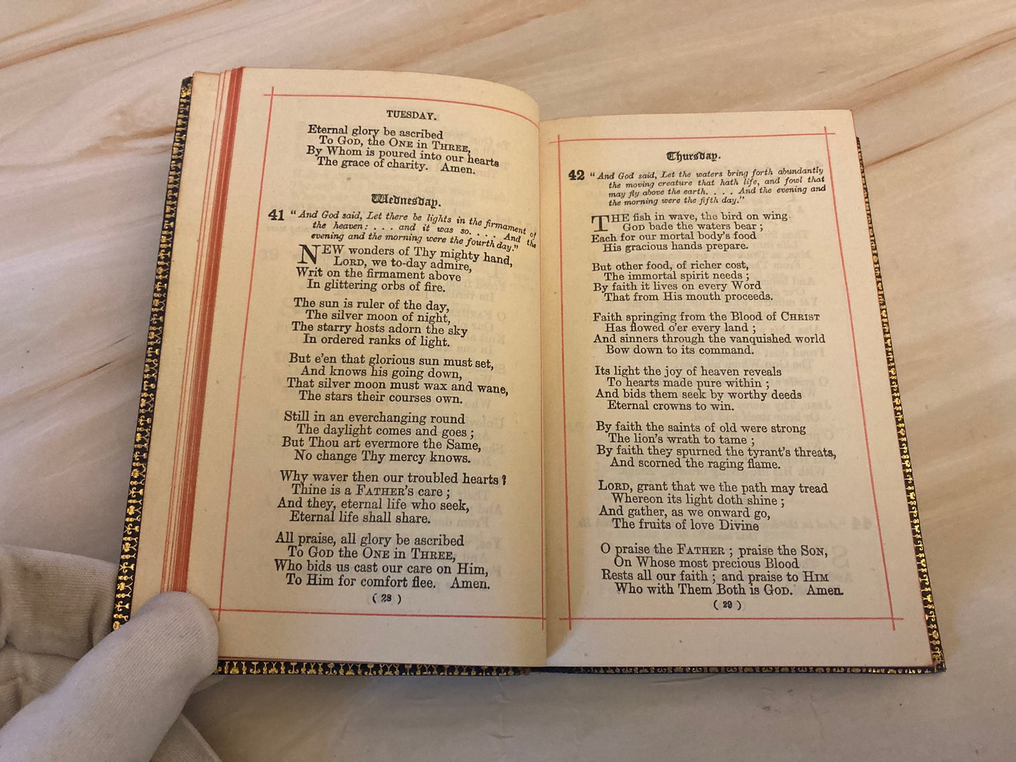 1893 Christian Hymns Ancient and Modern Pocket Size Hymns - Ref x297