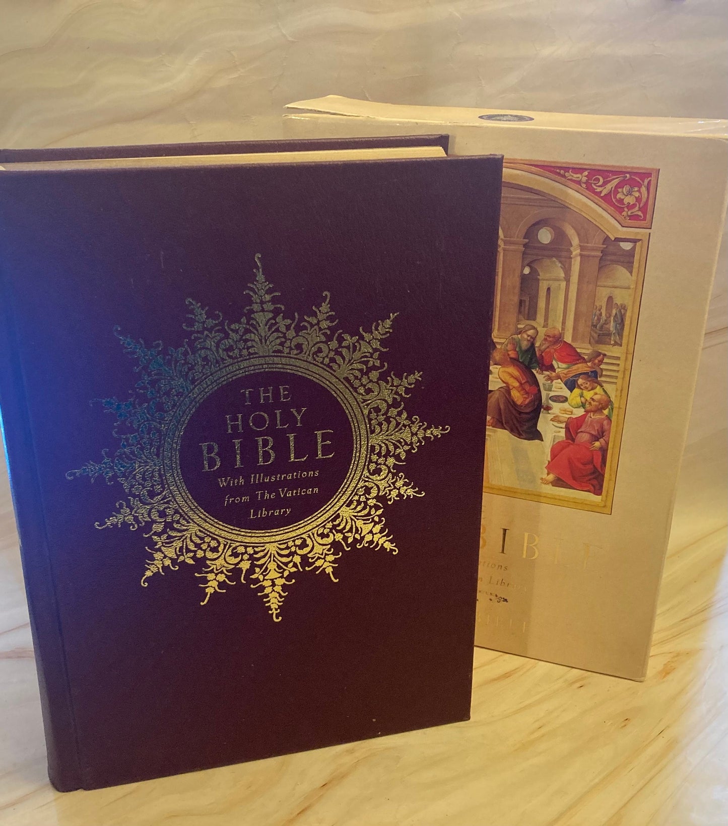 Holy Bible with Illustrations from Vatican Library Limited Edition Large Family Bible - (Ref x361)