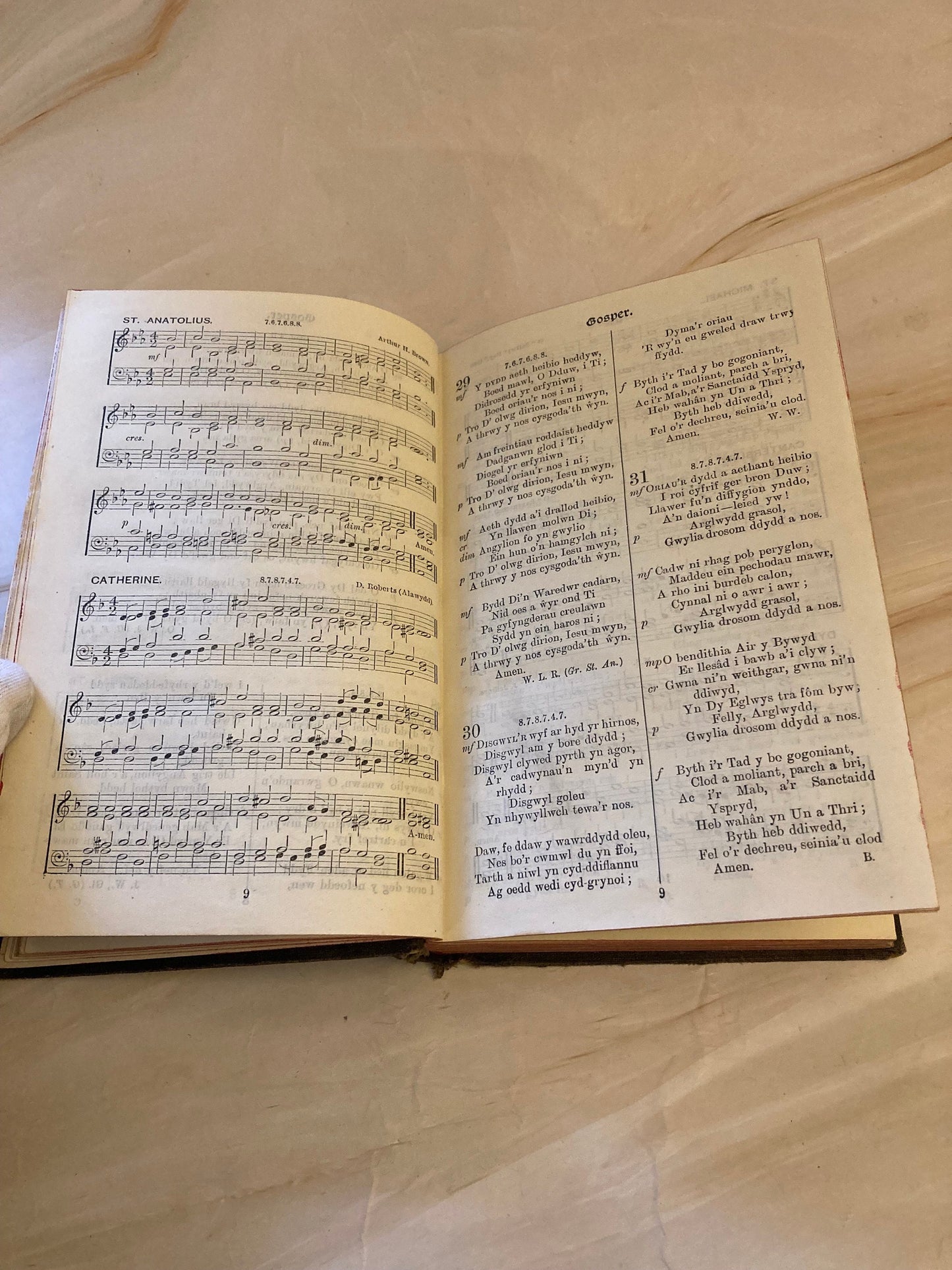 1925 Welch Hymns book - Hymnal of the Church in Wales (Ref x362)
