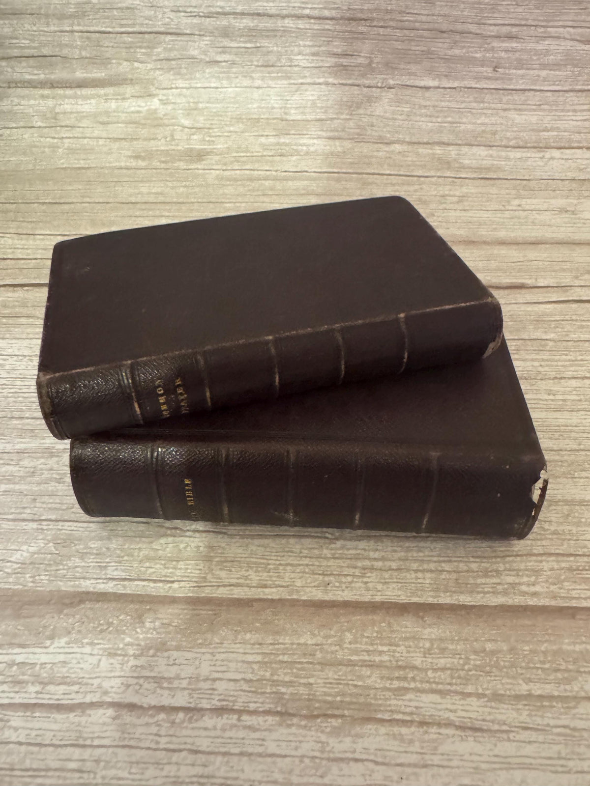 1841 Holy Bible & Book of Common Prayer – Antique Leather Bound Boxed Set - Ref x772