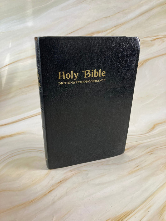 Holy bible dictionary concordance kjv black cover - (x171)