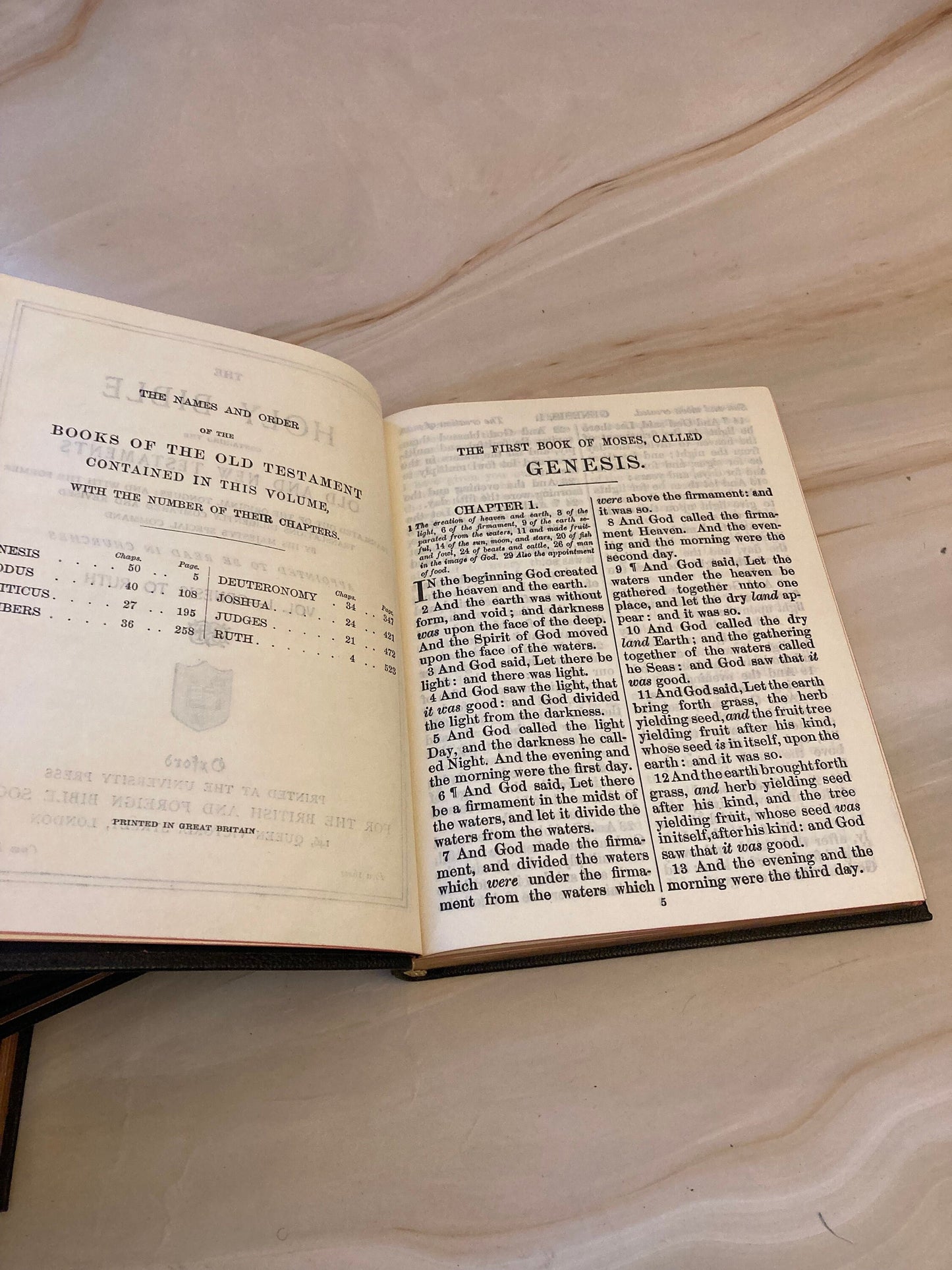 Rare Holy Bible Boxset Book Collection Vintage - (Ref X45)