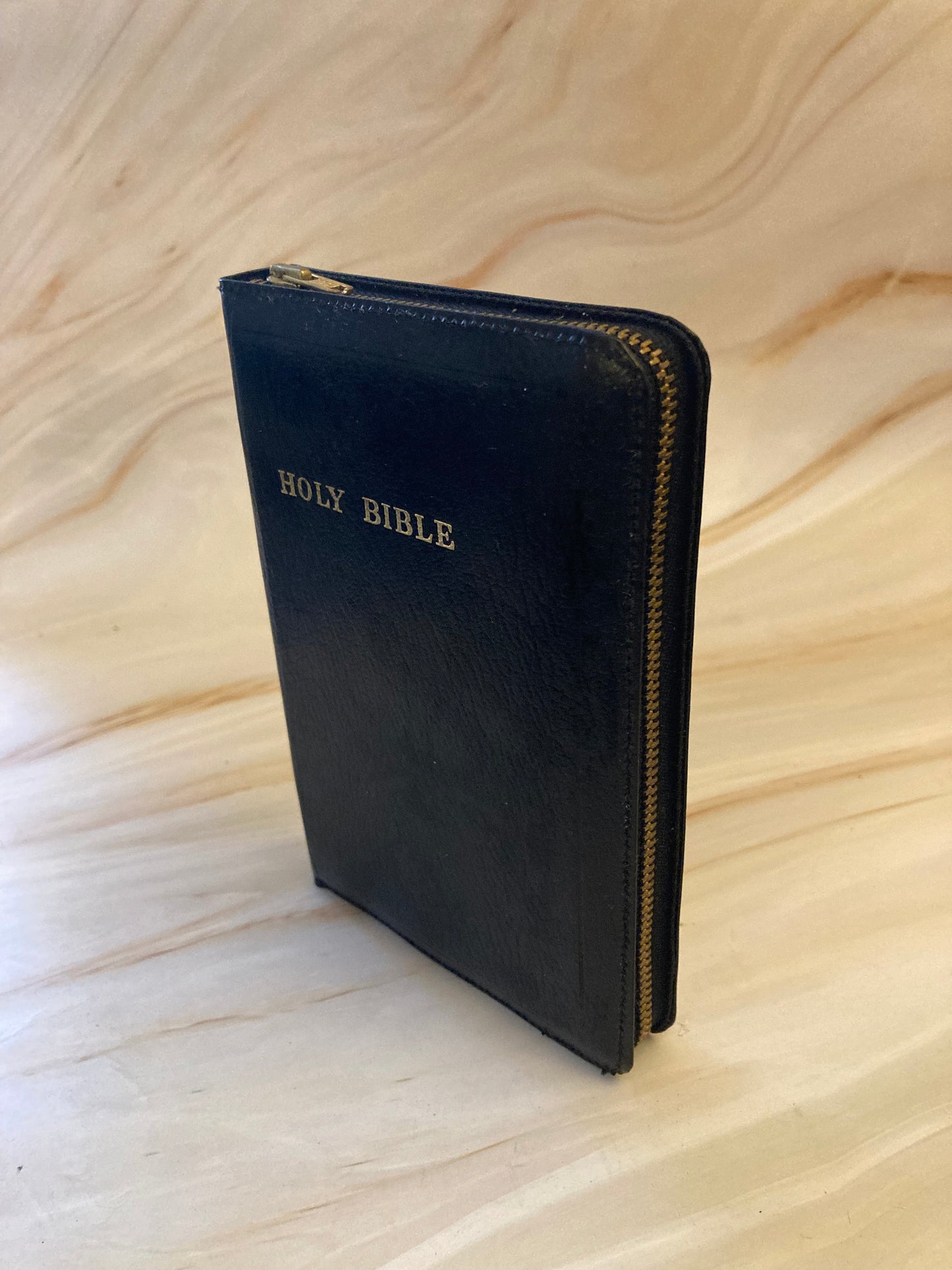 Zipped Holy Bible King James Version - Pocket Size Collins Bible - (Ref X23)