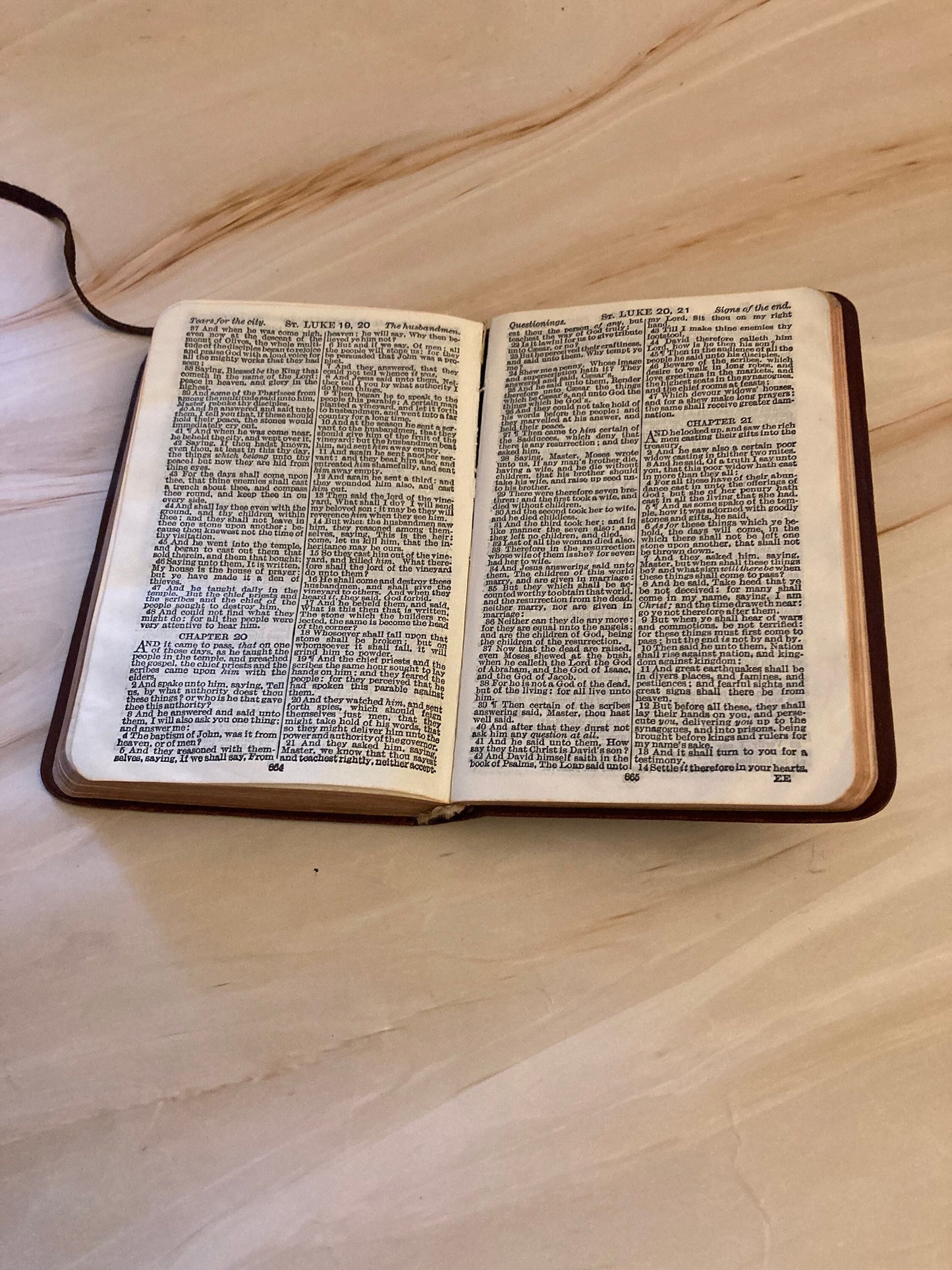 Pocket Brown Holy Bible Cambridge - (Ref X112)