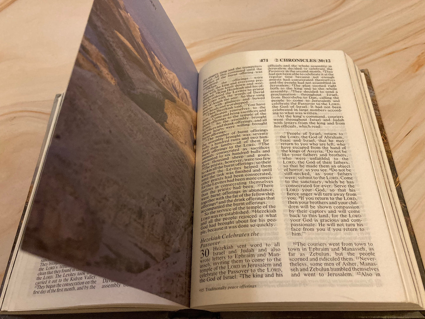 1987 illustrated Holy Bible NIV Hardback - (Ref x218)