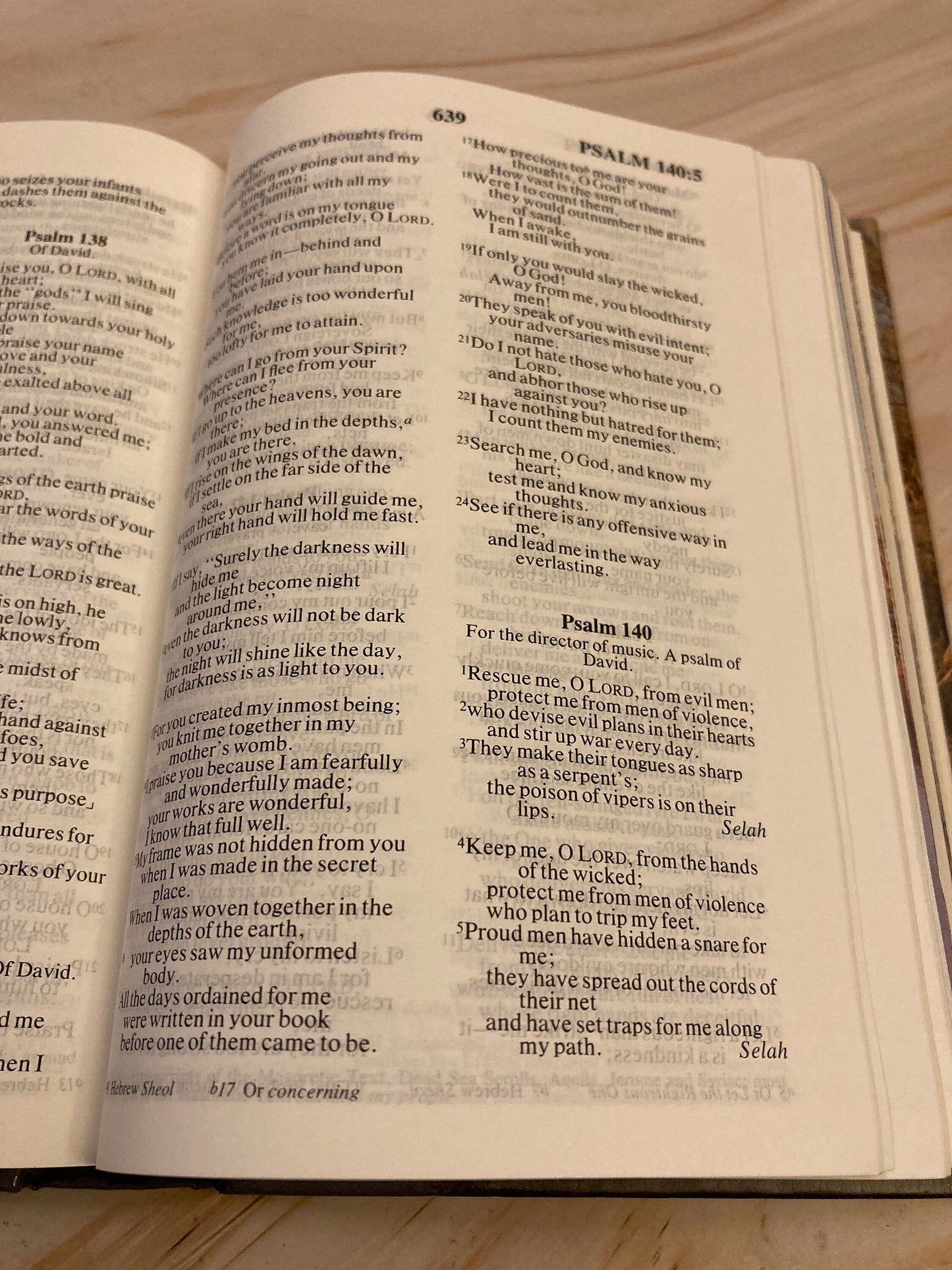 1987 illustrated Holy Bible NIV Hardback - (Ref x218)