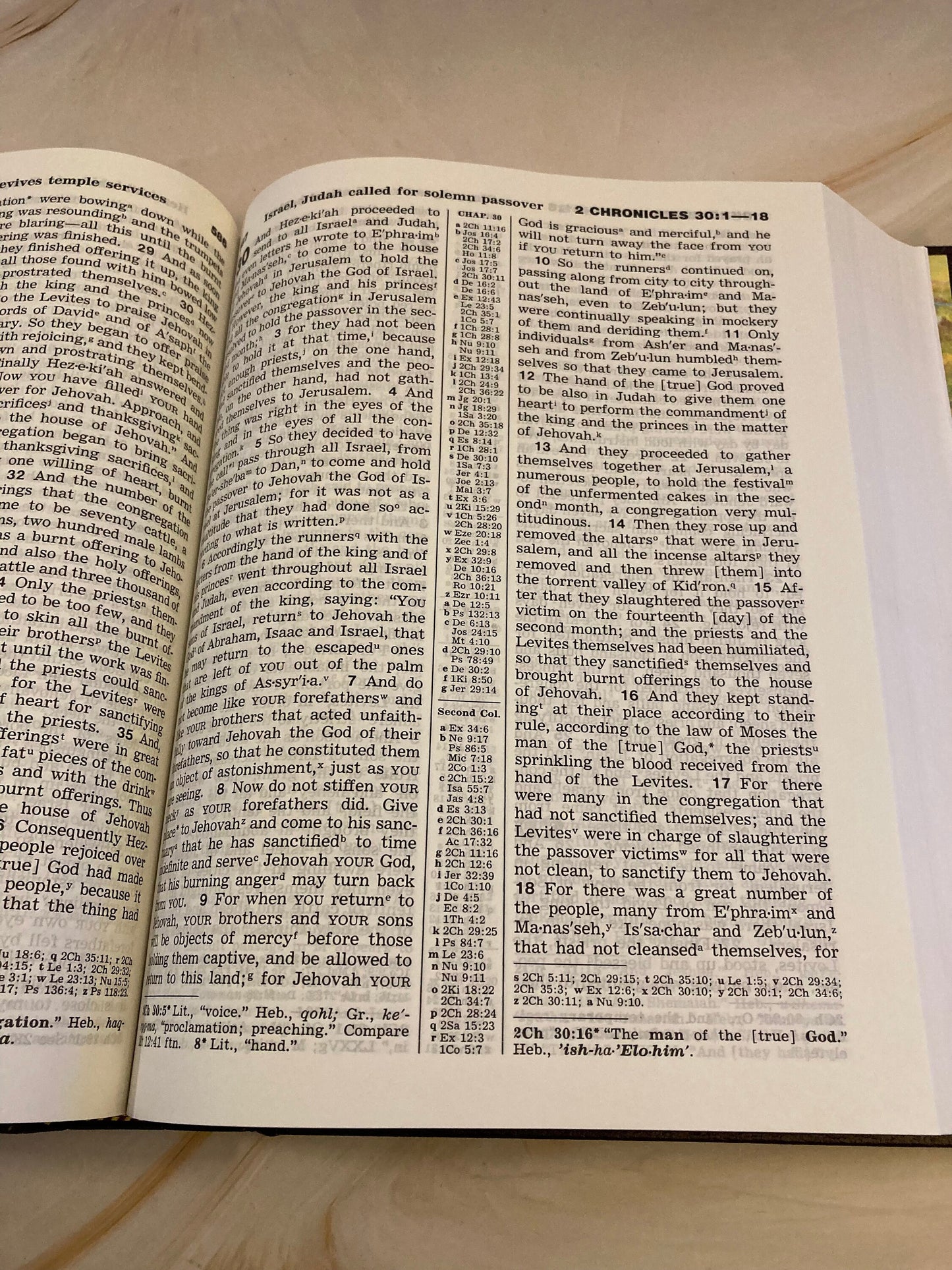 1984 New World Translation of the Holy Scriptures - Large Bible - (Ref x208)