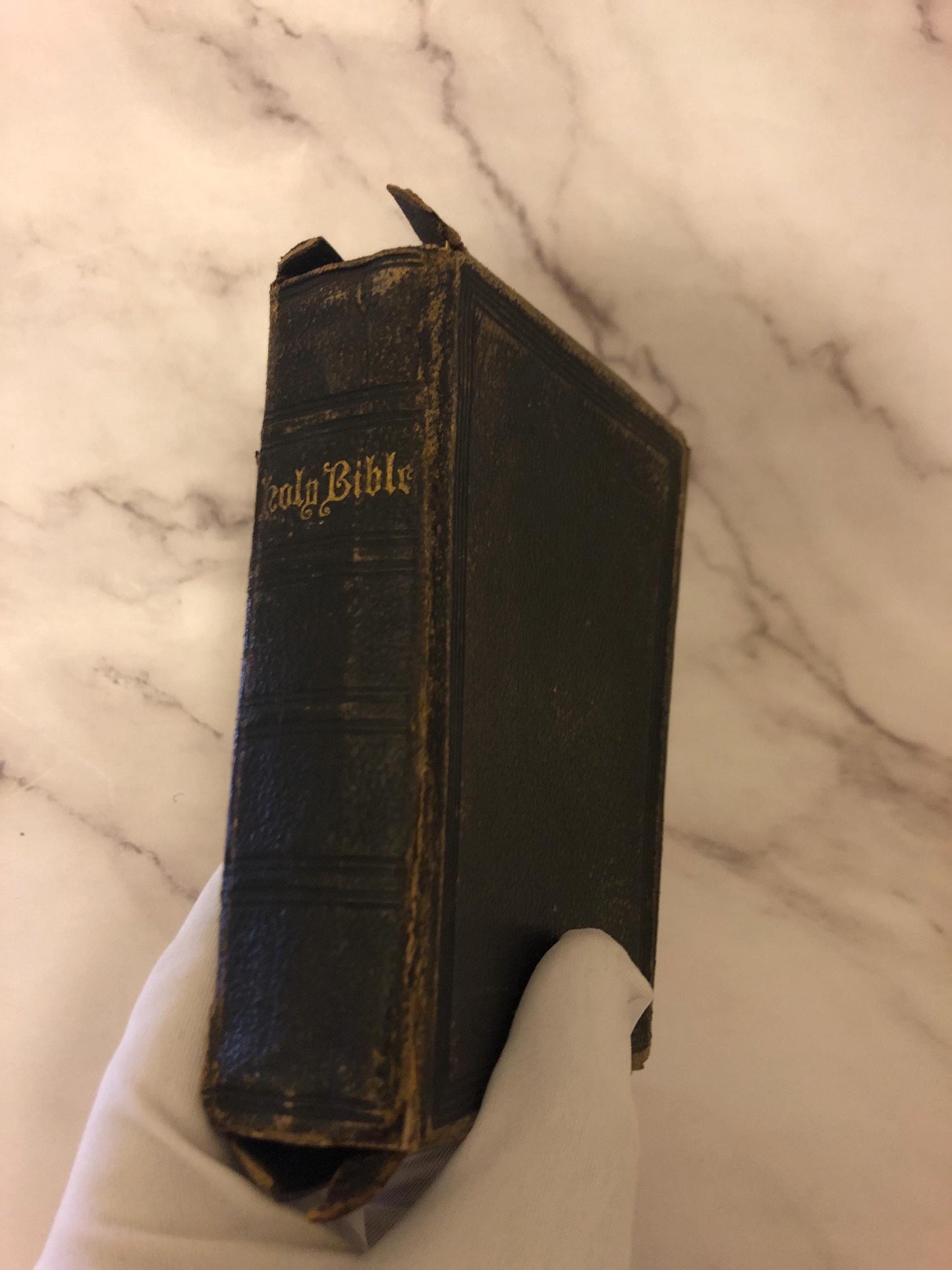 Vintage Holy Bible - Ref x371