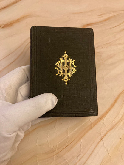 1936 Catholic Prayers book - (Ref x358)