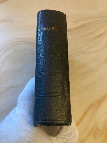 1922 Antique Holy Bible - (Ref x341)