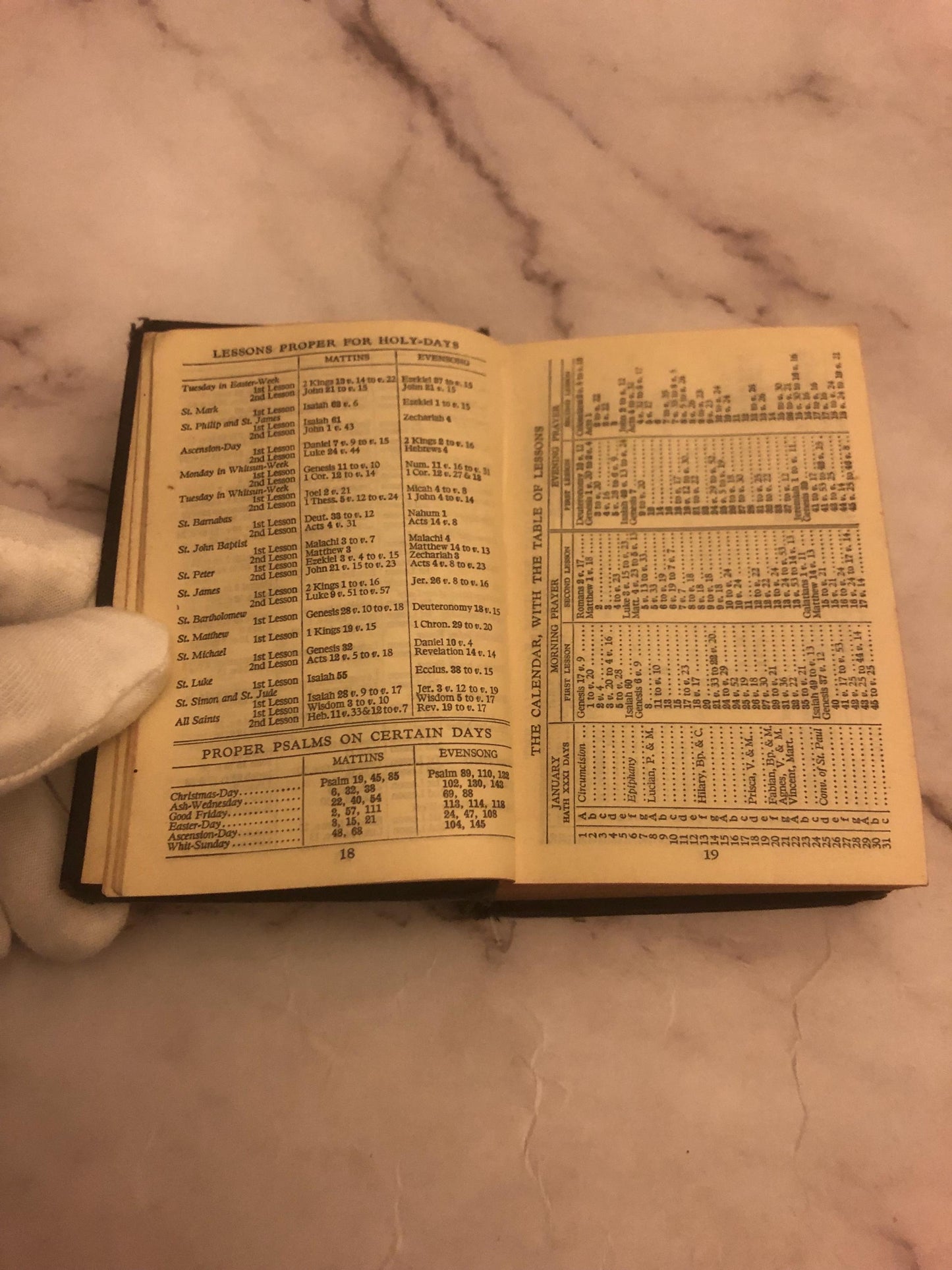 1920s Book of Common Prayer & Hymns Mini Pocket Prayer Book Antique Church Book - (Ref x452)
