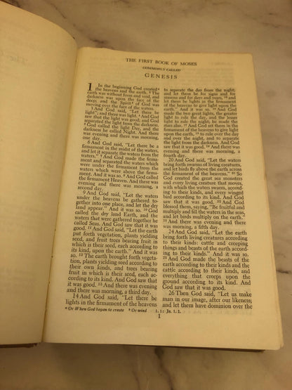 1953 Holy Bible – Vintage Christian Bible – Hardback Edition - Ref x448