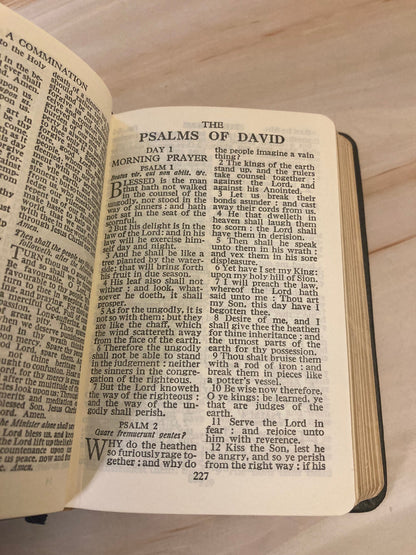 Vintage Common Prayer Hymns Book A&R Christian Prayer Book Hymnal - Ref x318