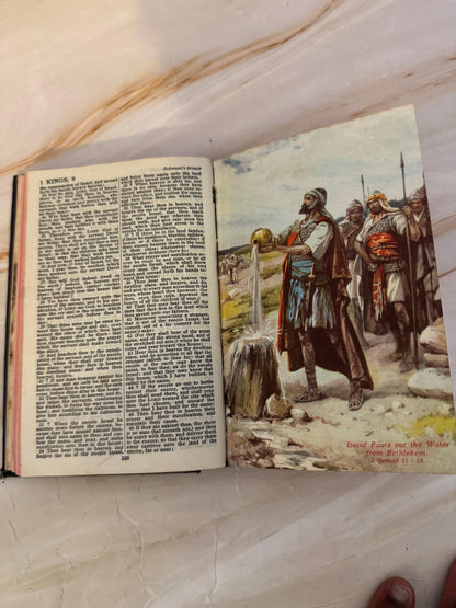 1945 Holy Bible Illustrated King James Version Vintage - Ref X679