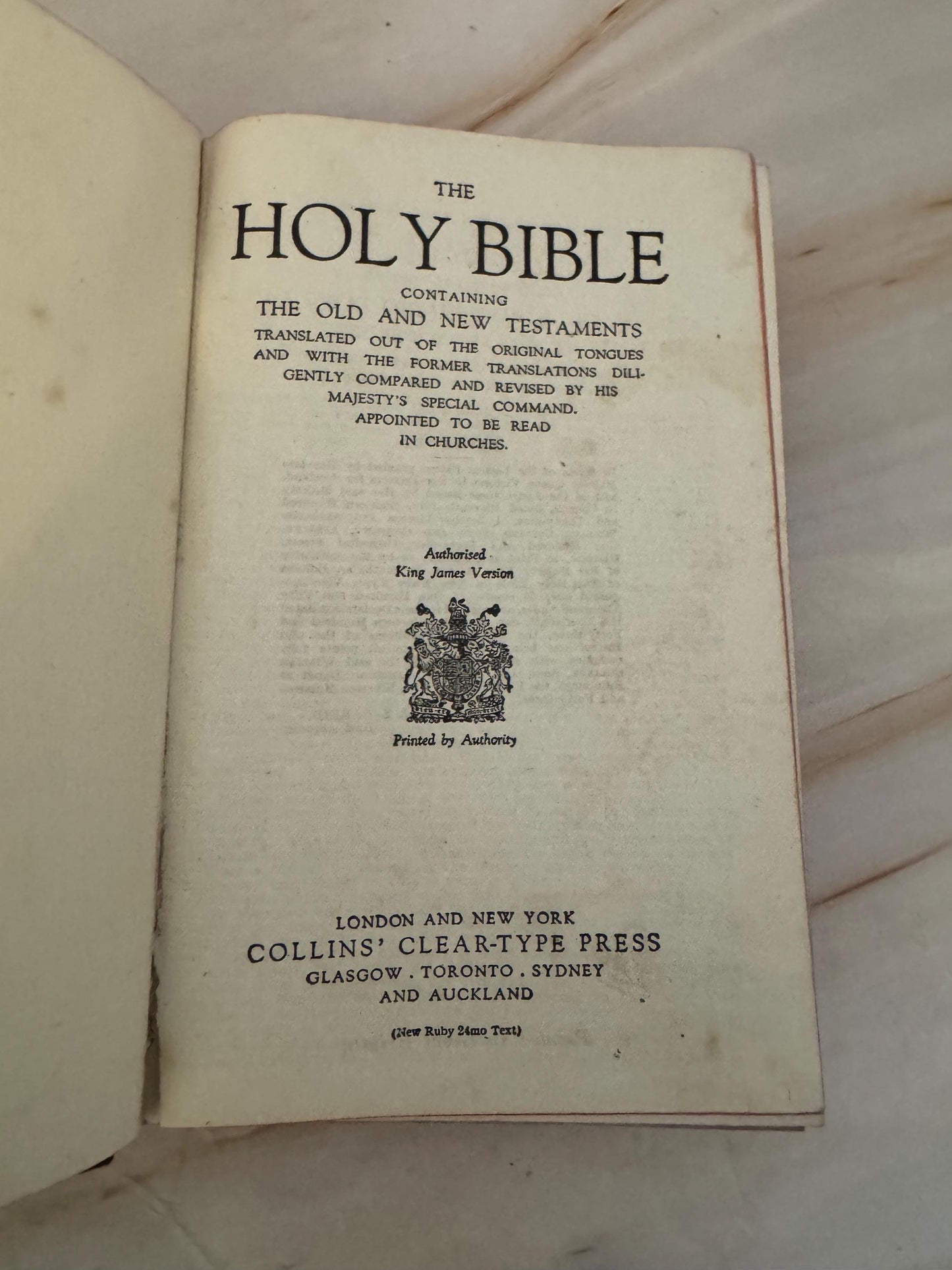 1945 Holy Bible Illustrated King James Version Vintage - Ref X679