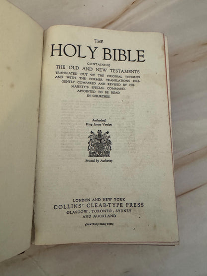 1945 Holy Bible Illustrated King James Version Vintage - Ref X679