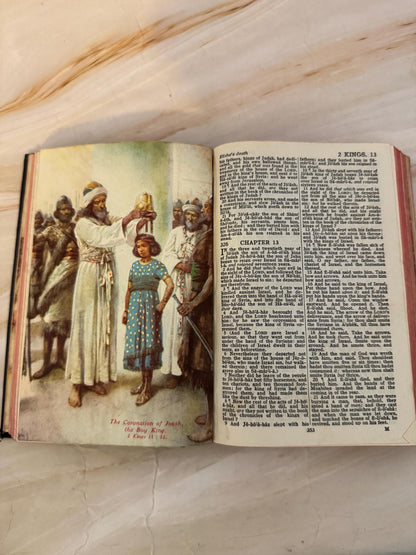1945 Holy Bible Illustrated King James Version Vintage - Ref X679