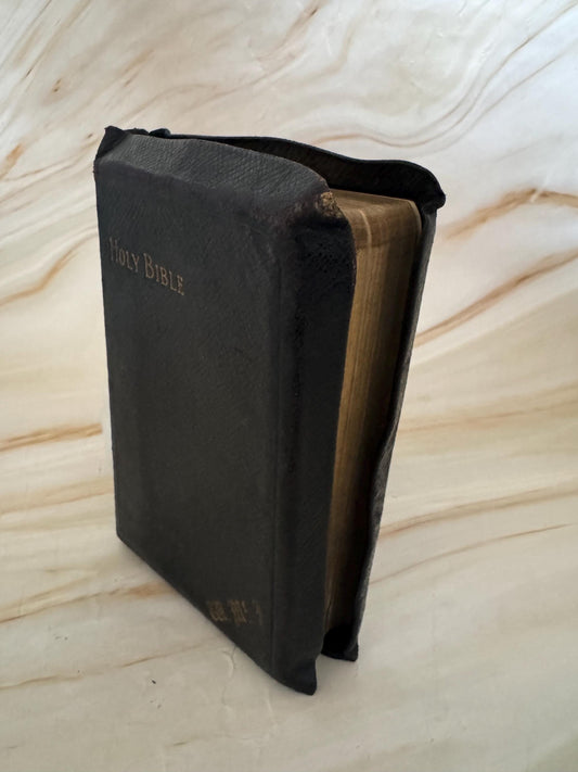 1904 Holy Bible Oxford University Press Antique King James Bible Black Leather Small KJV Bible - Ref x674
