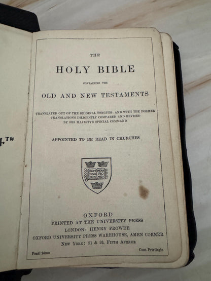 1904 Holy Bible Oxford University Press Antique King James Bible Black Leather Small KJV Bible - Ref x674