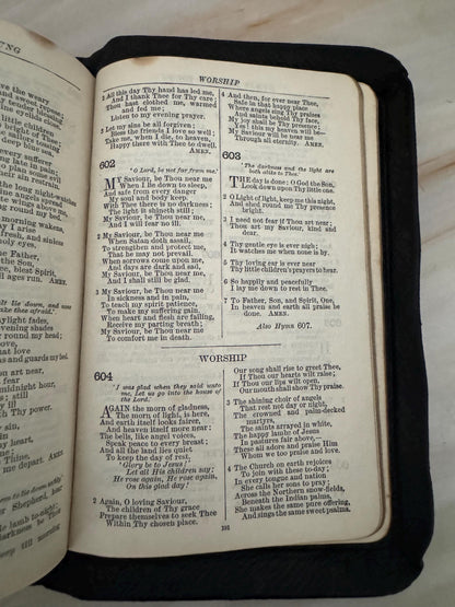 1904 Holy Bible Oxford University Press Antique King James Bible Black Leather Small KJV Bible - Ref x674