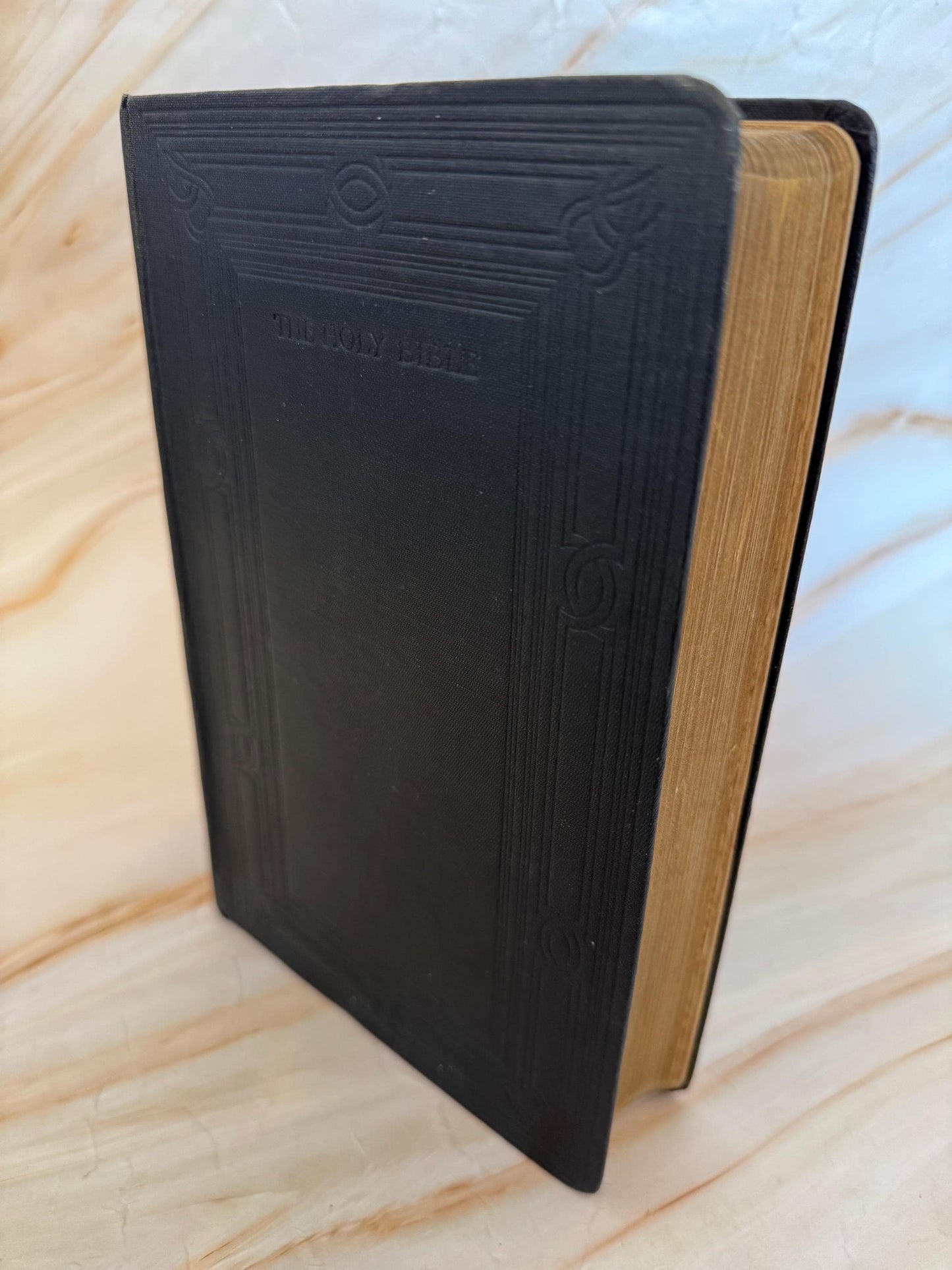 Antique 1931 Holy Bible KJV with Illustrations & Maps - Ref x670