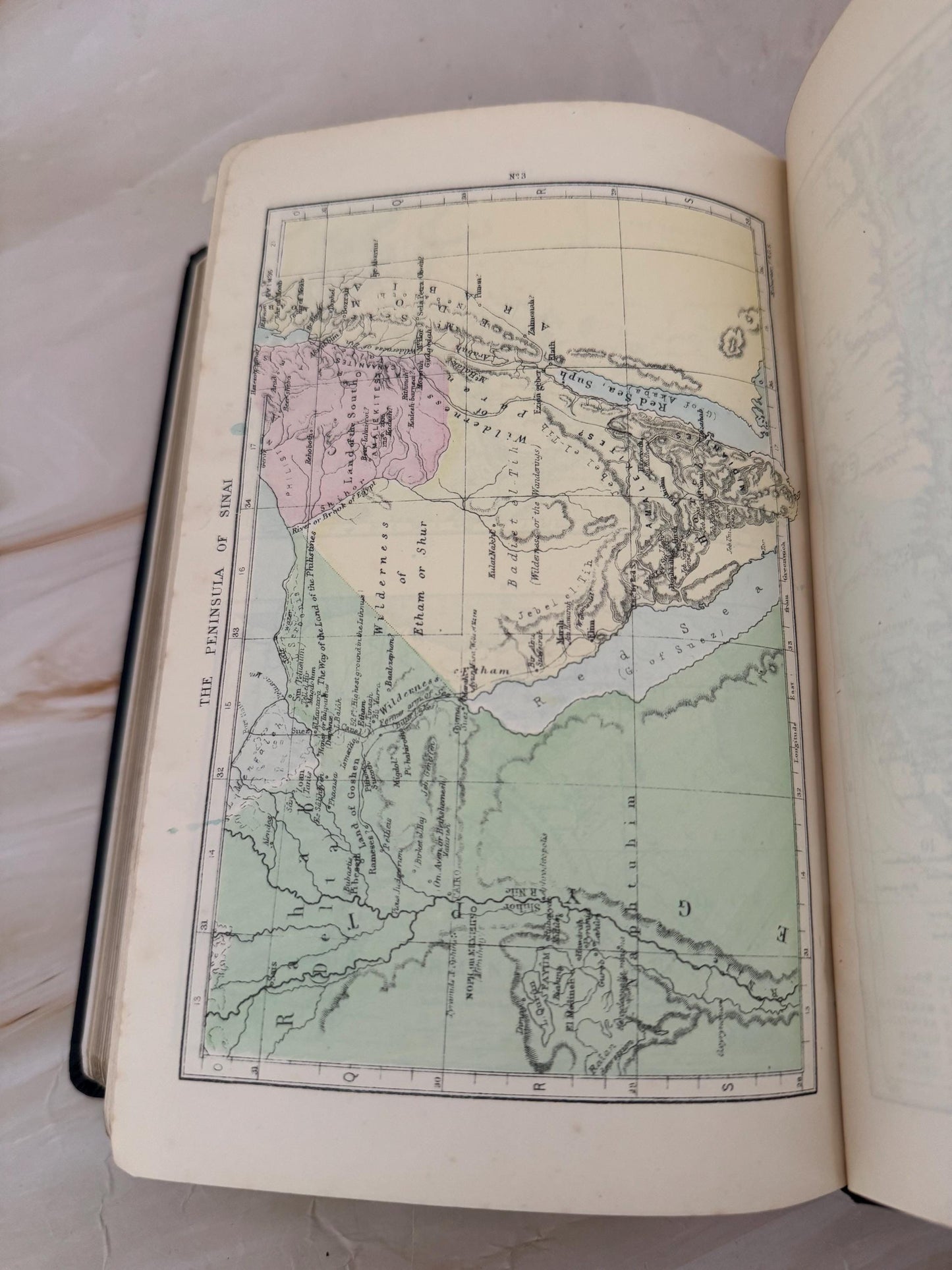 Antique 1931 Holy Bible KJV with Illustrations & Maps - Ref x670