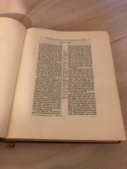1952 RSV Holy Bible Cross Reference Vintage Christian Bible Study Bible - (Ref x441)
