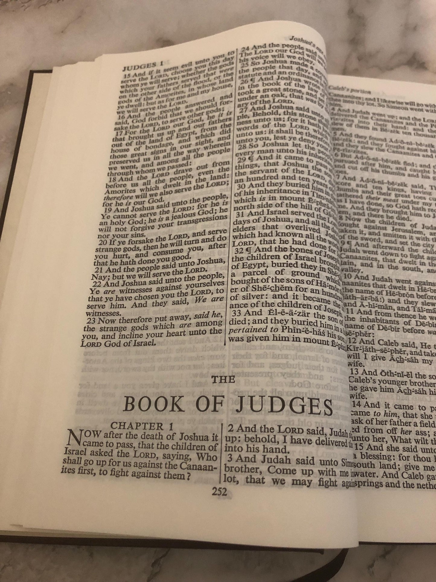 KJV Holy Bible Large Print – 1993 Edition – Easy Read Christian Bible - Ref x495