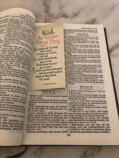 KJV Holy Bible Large Print – 1993 Edition – Easy Read Christian Bible - Ref x495