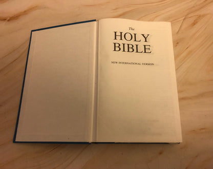 1992 NIV Holy Bible Vintage Christian Bible - (Ref x432)