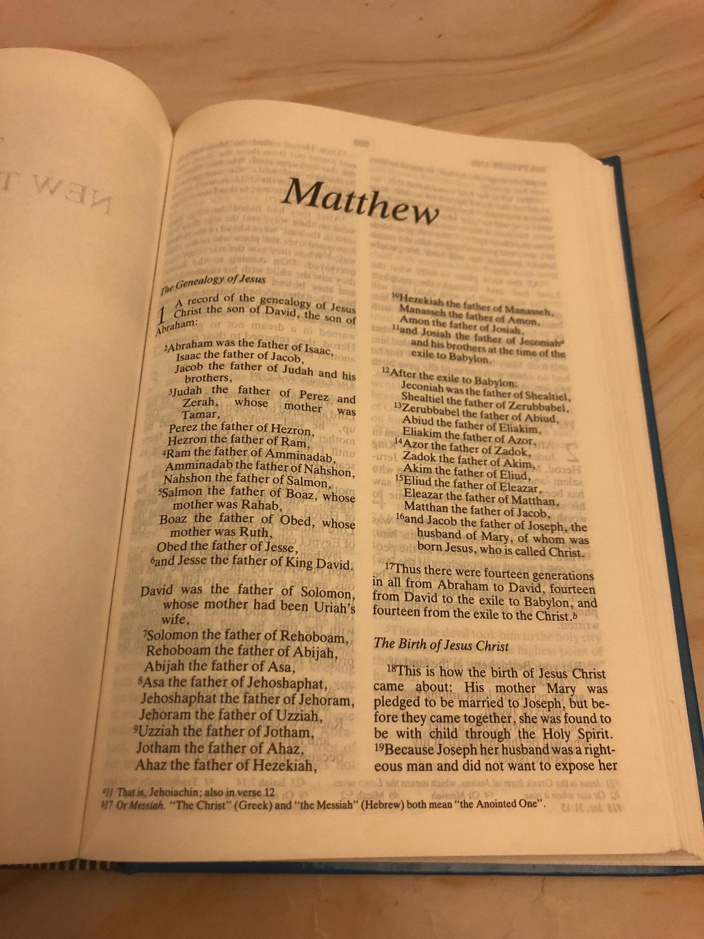 1992 NIV Holy Bible Vintage Christian Bible - (Ref x432)