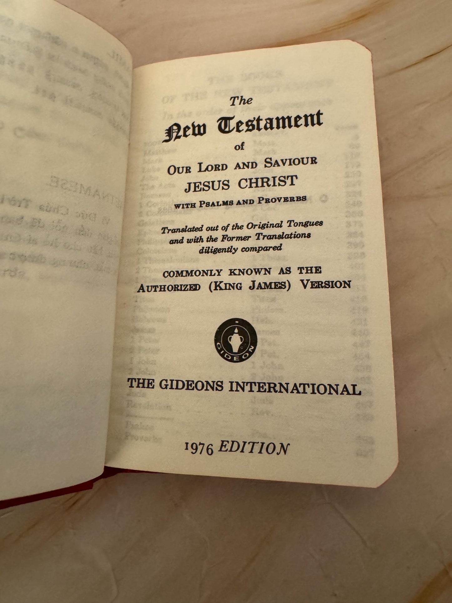 1976 Gideons Red Pocket New Testament, King James Version with Psalms and Proverbs - Ref x638