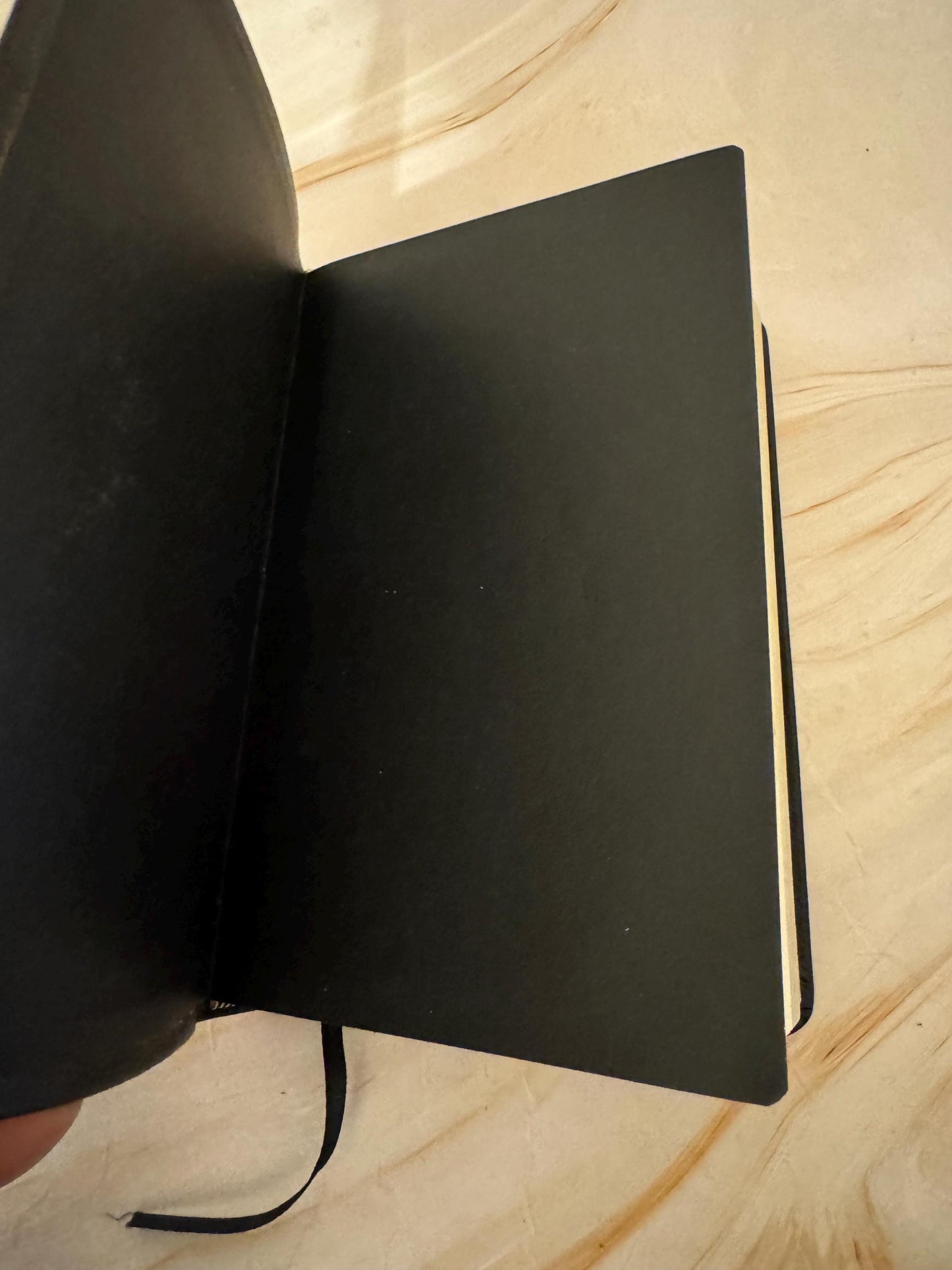 1995 NIV Holy Bible with Bible Guide, Black Leather New International Version Boxed Bible - Ref x637