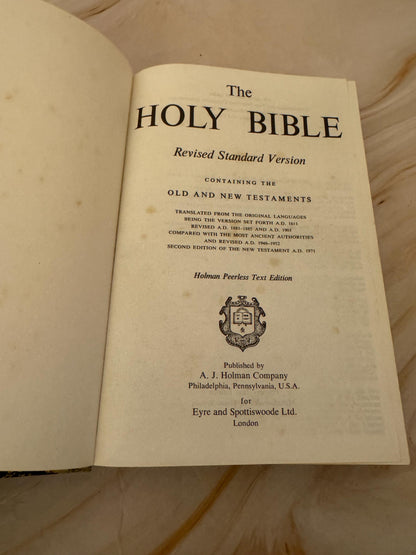 1971 Vintage RSV Holy Bible, Revised Standard Version Illustrated Bible - Ref x635