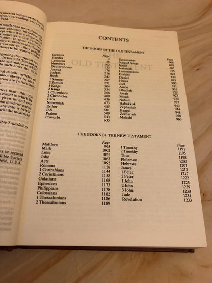 NIV Holy Bible 2001 Hardcover Christian Bible Modern Bible Gift Study Bible - (Ref x405)