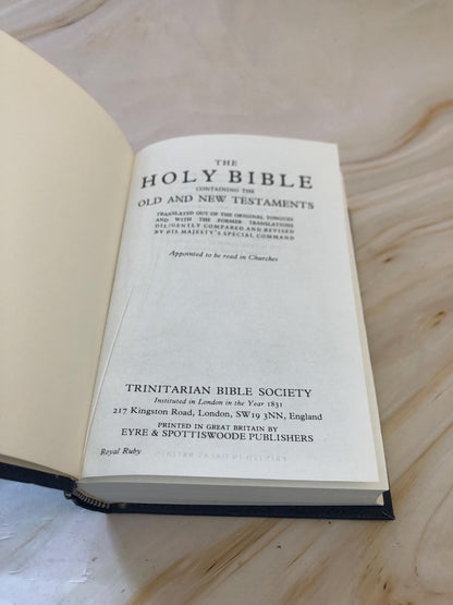 KJV Holy Bible Trinitarian Bible Society Vintage 1980s Edition - (Ref x403)
