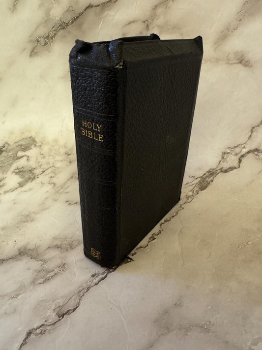 Antique Holy Bible Yapp Binding Early 1900s Leather Bound KJV Vintage Christian Bible Pocket - Ref x613