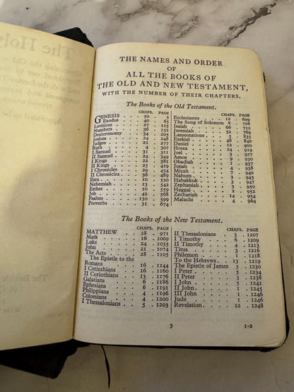 Antique Holy Bible Yapp Binding Early 1900s Leather Bound KJV Vintage Christian Bible Pocket - Ref x613