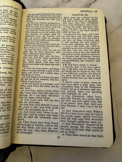 Antique Holy Bible Yapp Binding Early 1900s Leather Bound KJV Vintage Christian Bible Pocket - Ref x613