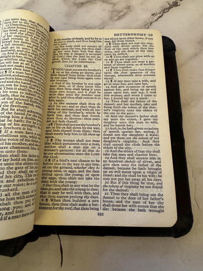 Antique Holy Bible Yapp Binding Early 1900s Leather Bound KJV Vintage Christian Bible Pocket - Ref x613