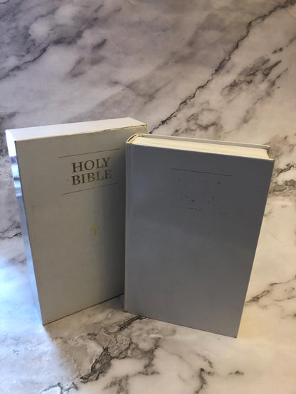 2007 Modern King James Version Holy Bible KJV - (Ref x391)