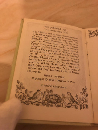 1978 Illustrated Children’s Hymn Book Christian Songs- Ref x488
