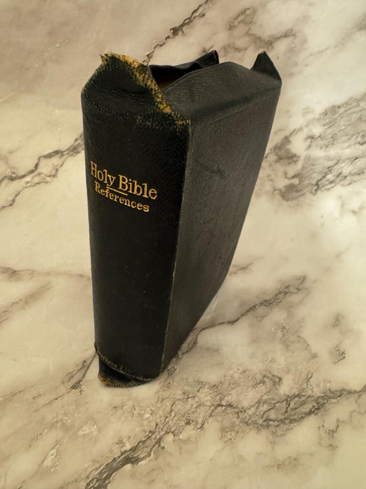 1877 King James Holy Bible Leather Yapp Binding - Ref x607