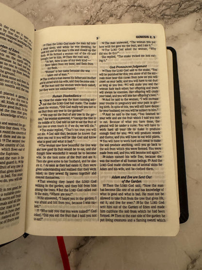 Good News Bible GNB Pocket Edition Compact Black Travel Bible Gold Edges - Ref x605