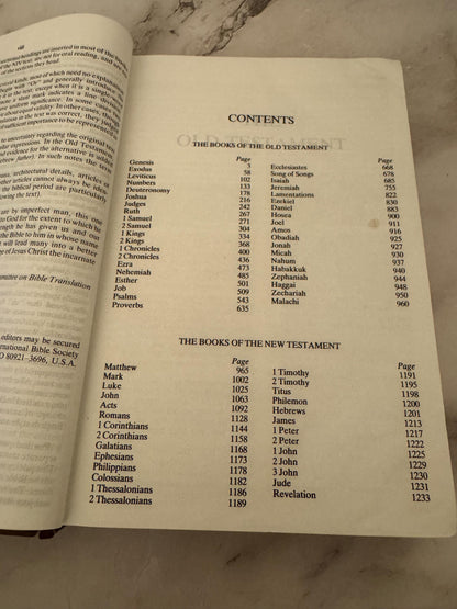 1994 NIV Bible with 1963 Church Wedding Pamphlet Vintage Christian Keepsake Gift - Ref x582