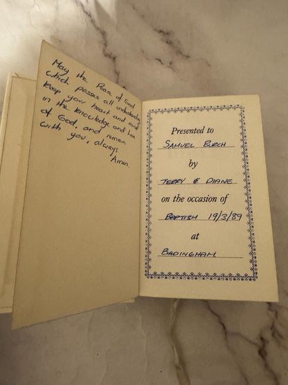 1989 White Vintage NIV Holy Bible – Baptism Presentation Gift – Personalised Keepsake Bible - Ref x599