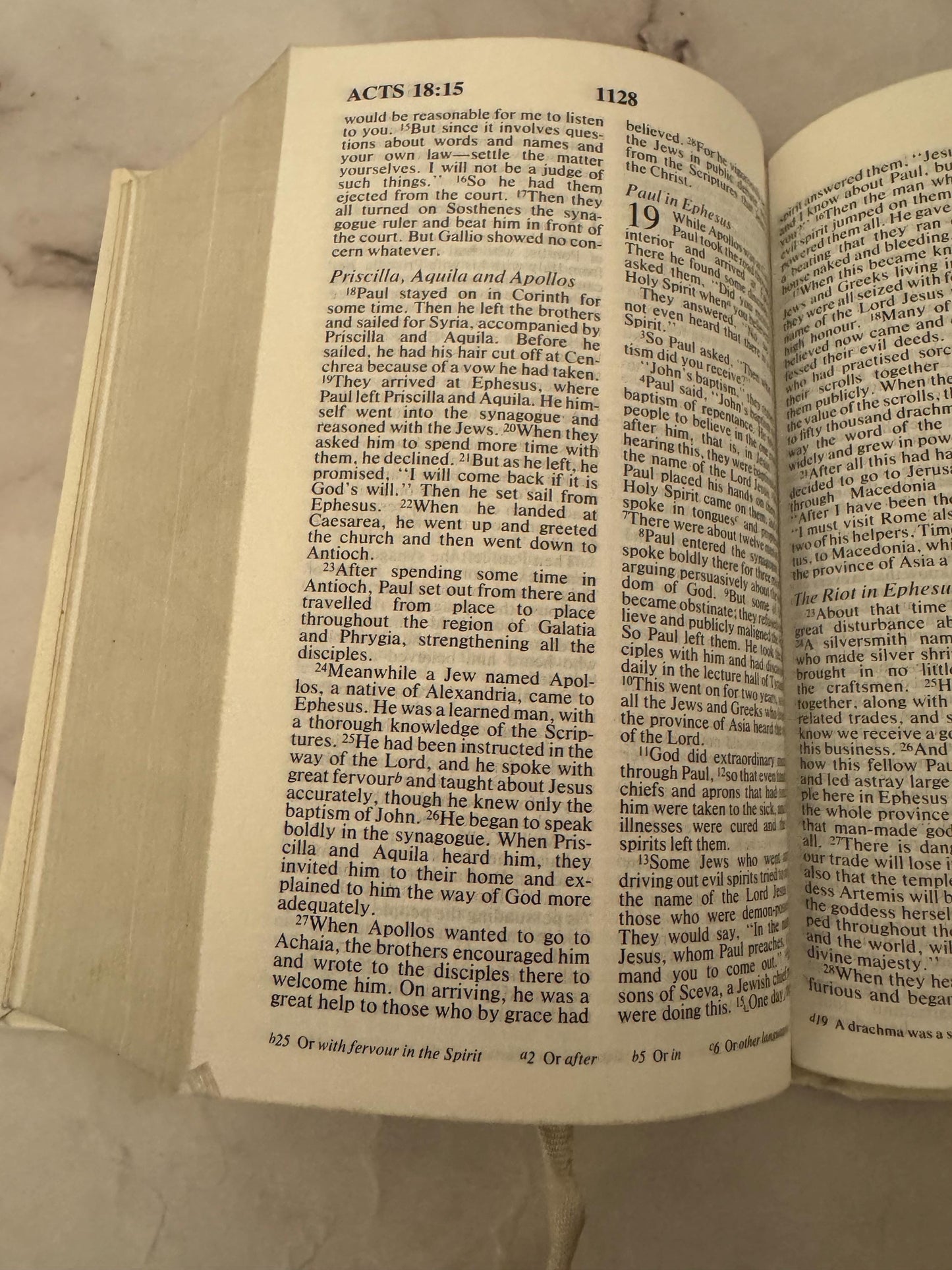 1989 White Vintage NIV Holy Bible – Baptism Presentation Gift – Personalised Keepsake Bible - Ref x599