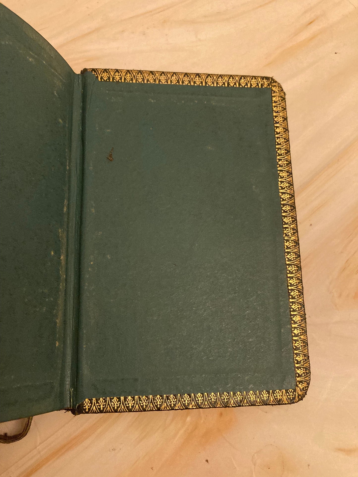 Vintage Pocket Prayer Book Common Prayer Hymns Anglican Church Small Hymnal - (Ref X179)