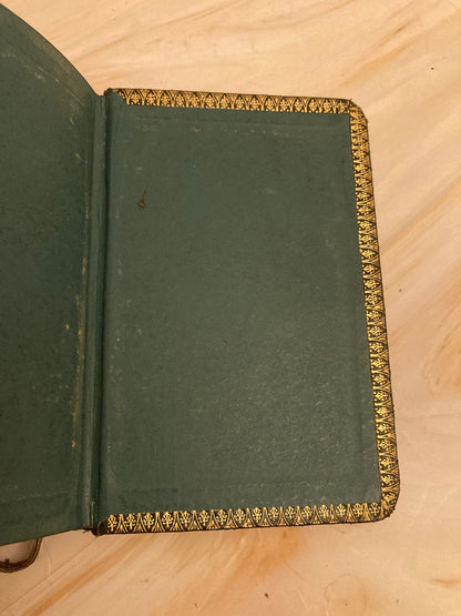 Vintage Pocket Prayer Book Common Prayer Hymns Anglican Church Small Hymnal - (Ref X179)